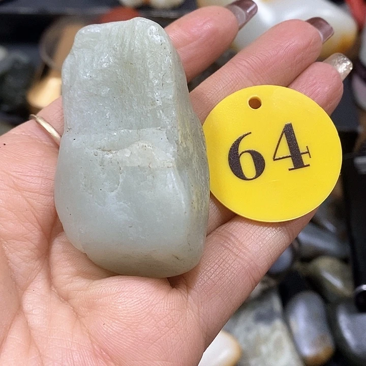 未镶嵌和田玉（糖玉）挂件