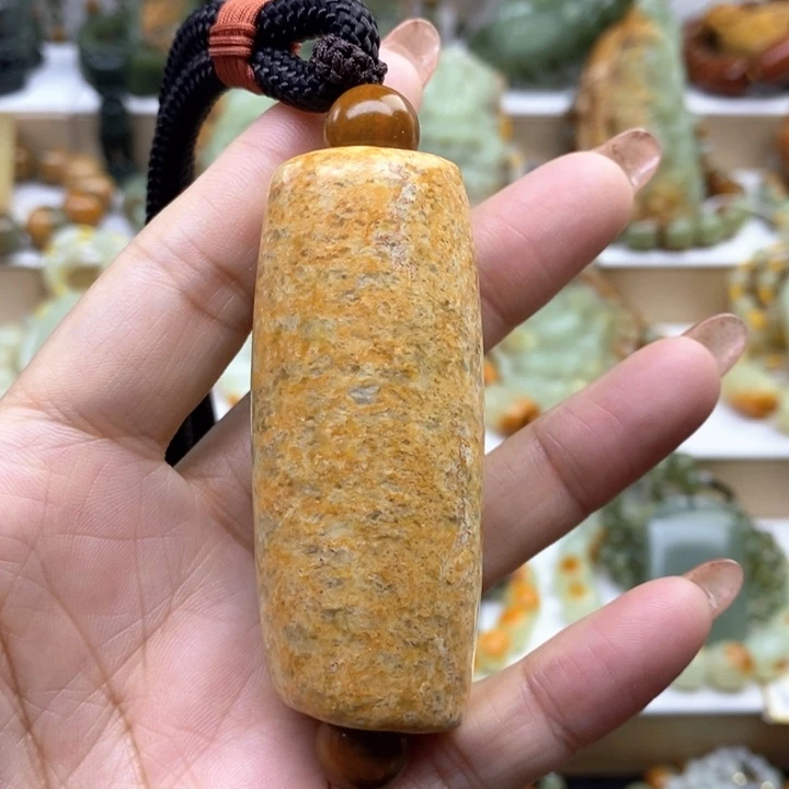 透闪石质玉未镶嵌把件