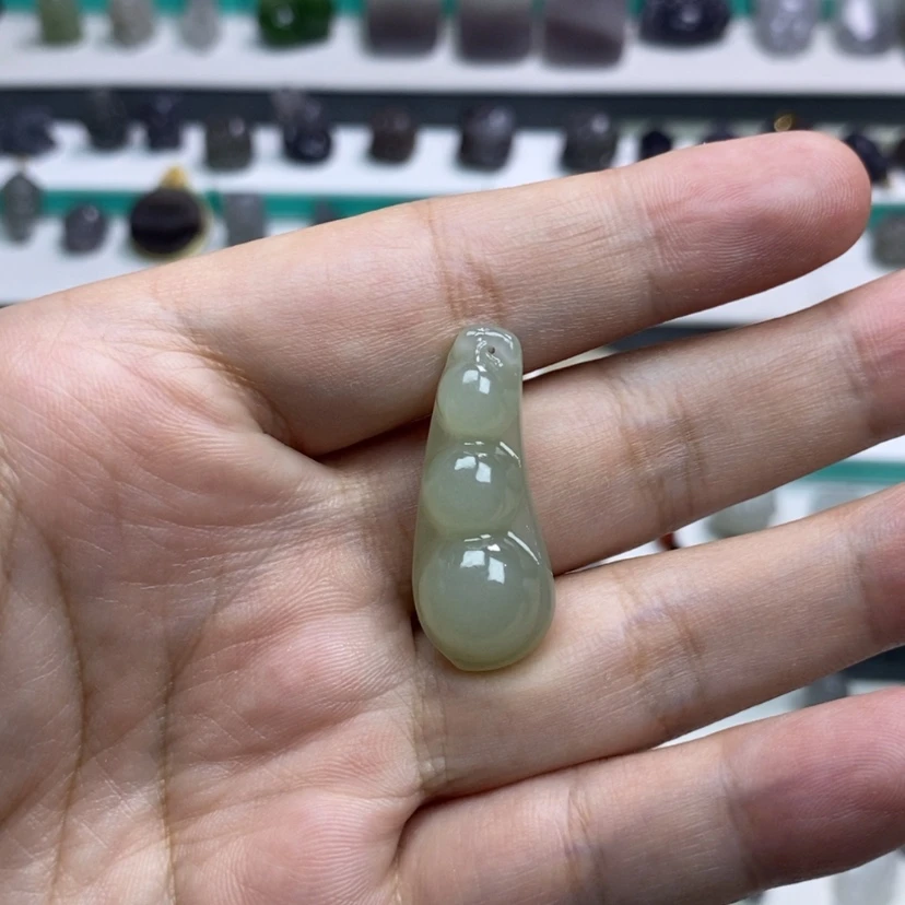 【闪购商品】颈饰未镶嵌和田玉