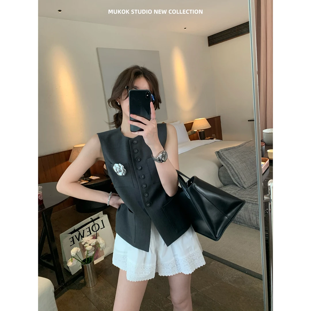MUKOK高级感老钱风无袖马甲+高腰短裤时尚套装气质