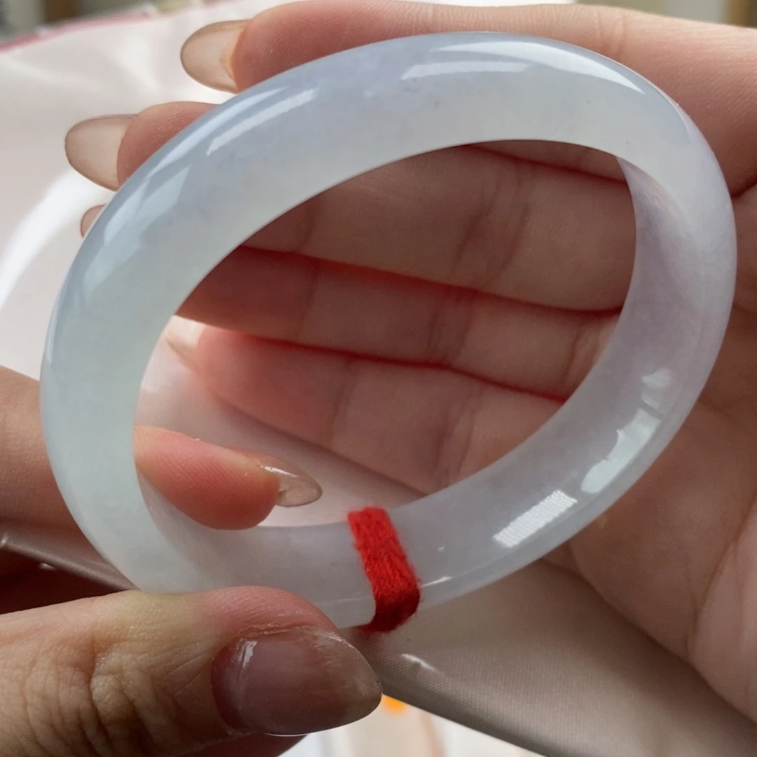 【闪购商品】翡翠手镯未镶嵌6号贵妃