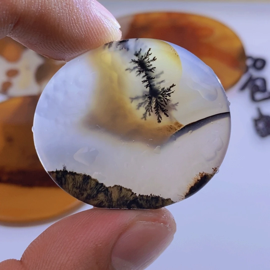 玛瑙/玉髓颈饰未镶嵌