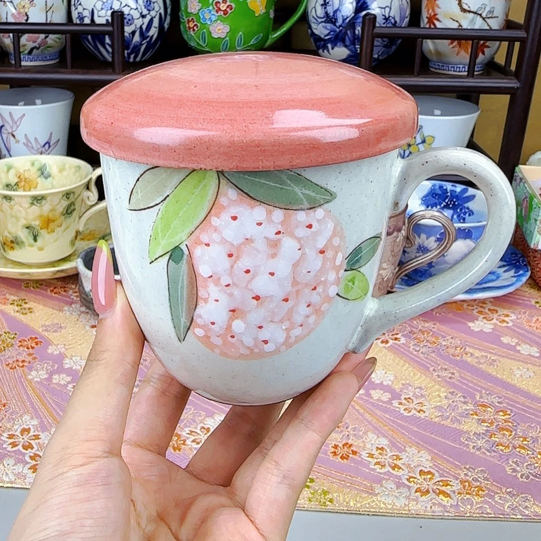 他家茶具瓷器真美！