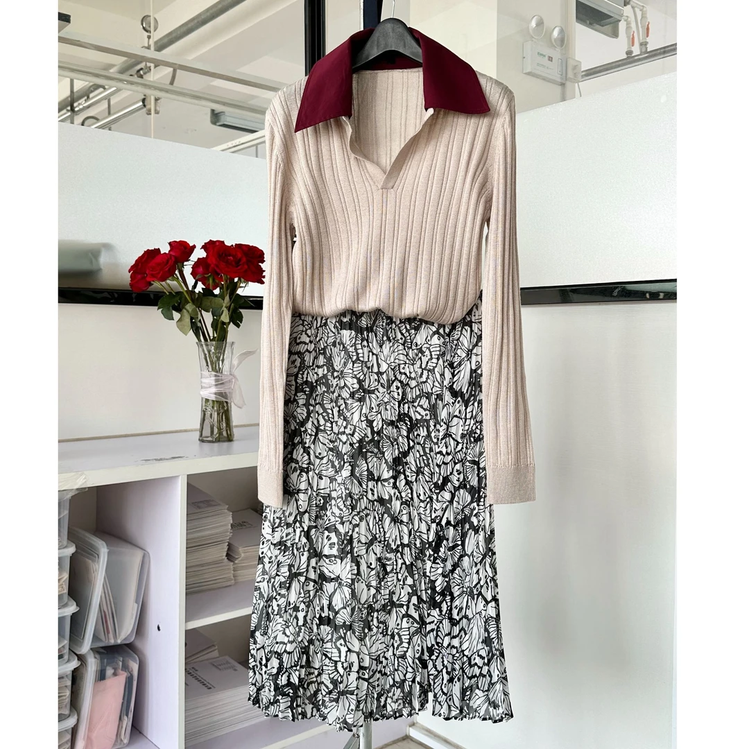 DAMEI-【春日浪漫】V领针织衫长袖竖条毛衣打底知性风毛针织衫减龄