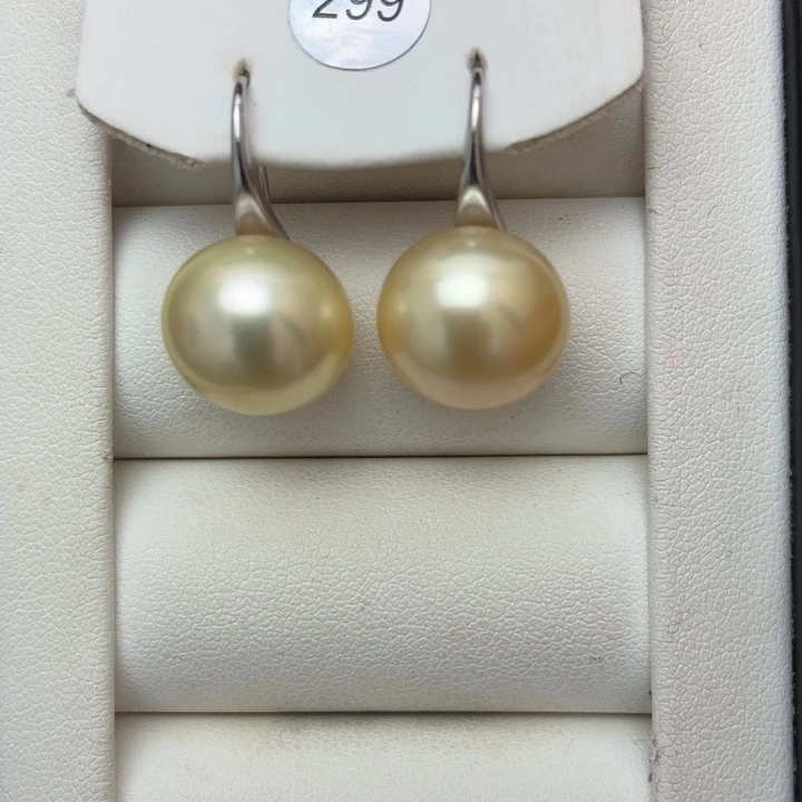 银S925镶嵌海水珍珠耳饰