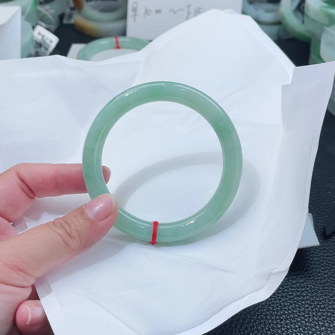 翡翠未镶嵌手镯56.3圈口