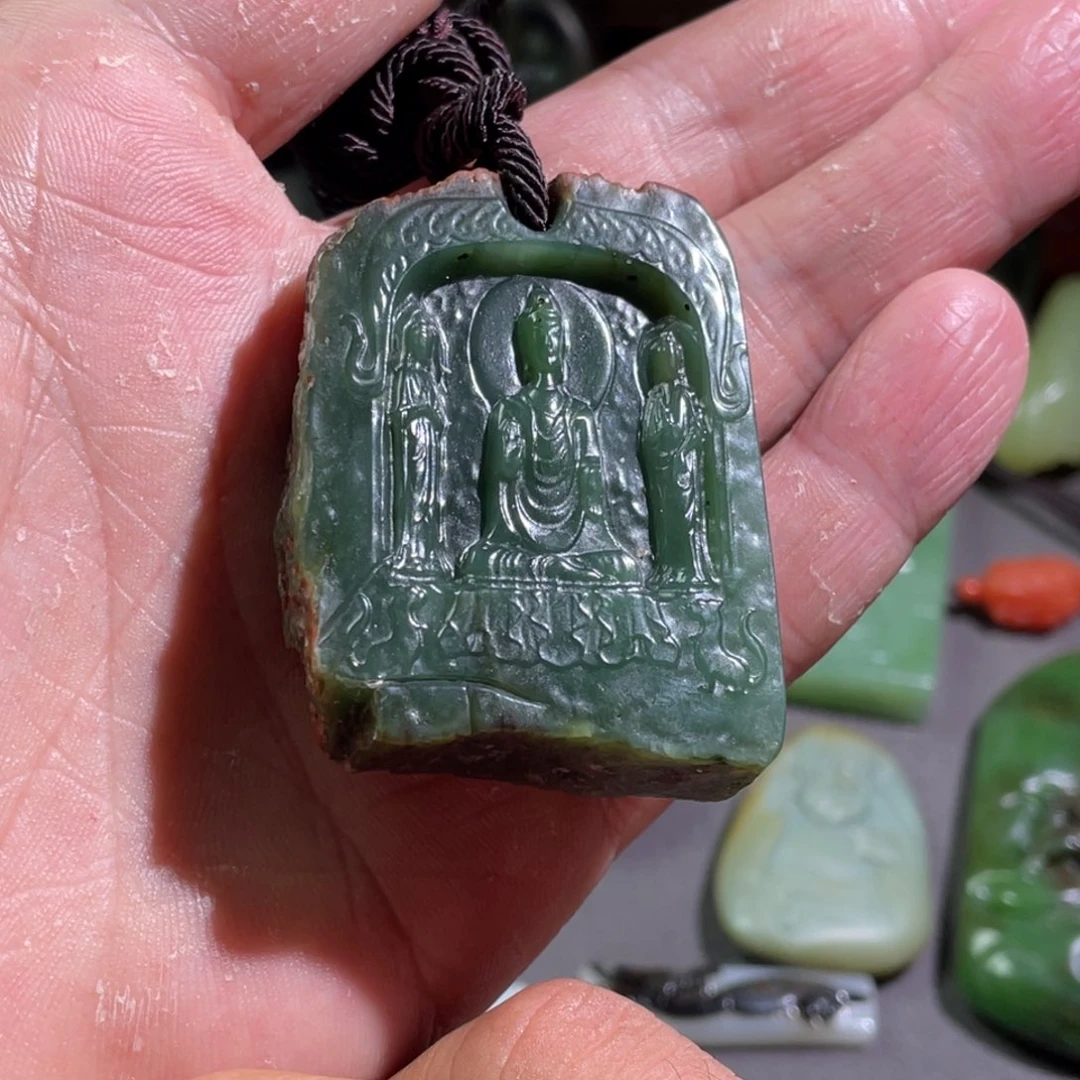 颈饰未镶嵌和田玉