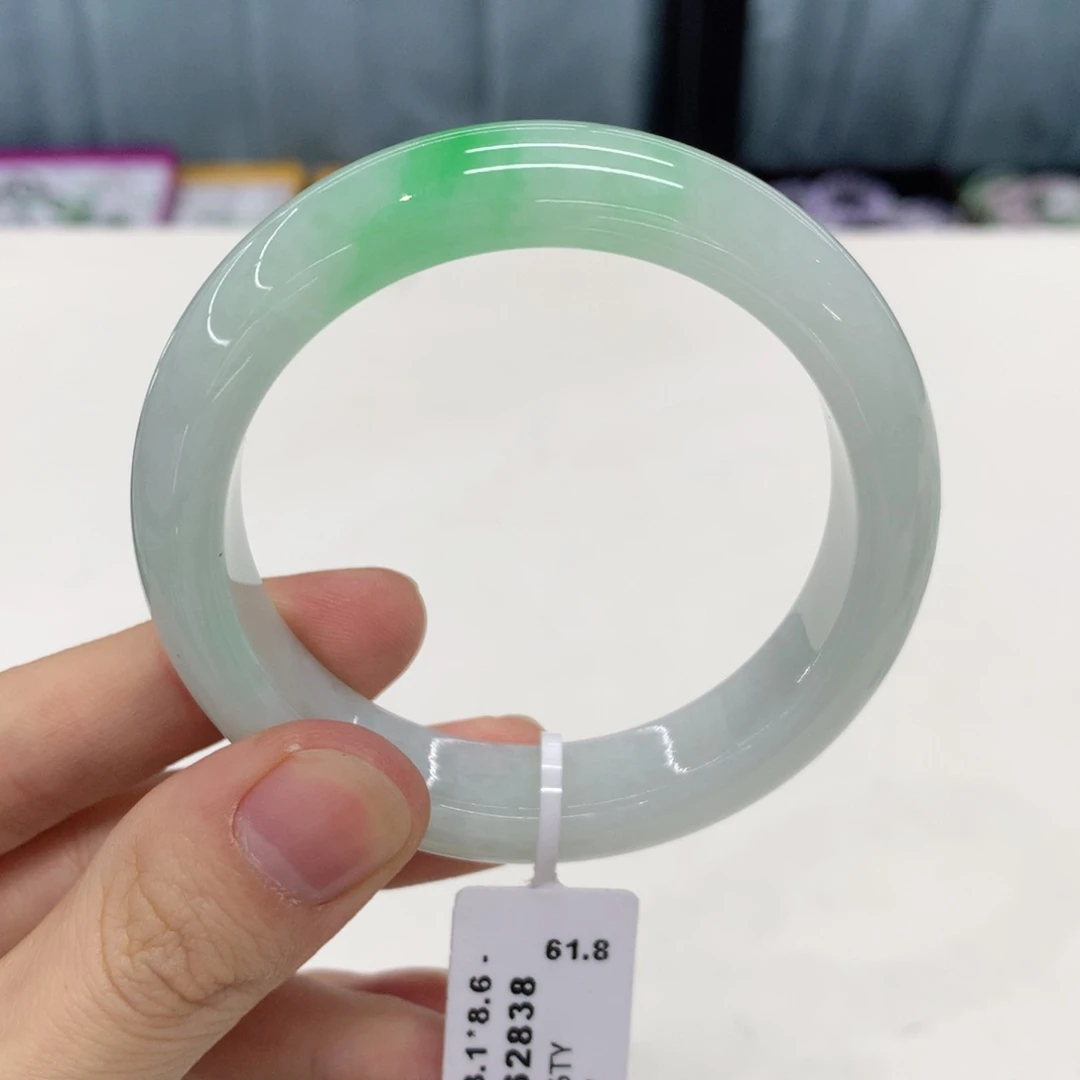 未镶嵌手镯翡翠手镯