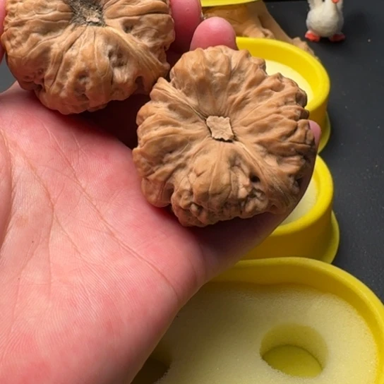 文玩核桃吊坠晊*文玩核桃文玩核桃