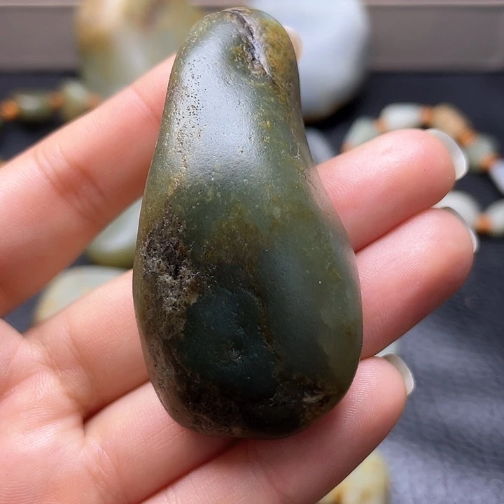 和田玉颈饰未镶嵌23