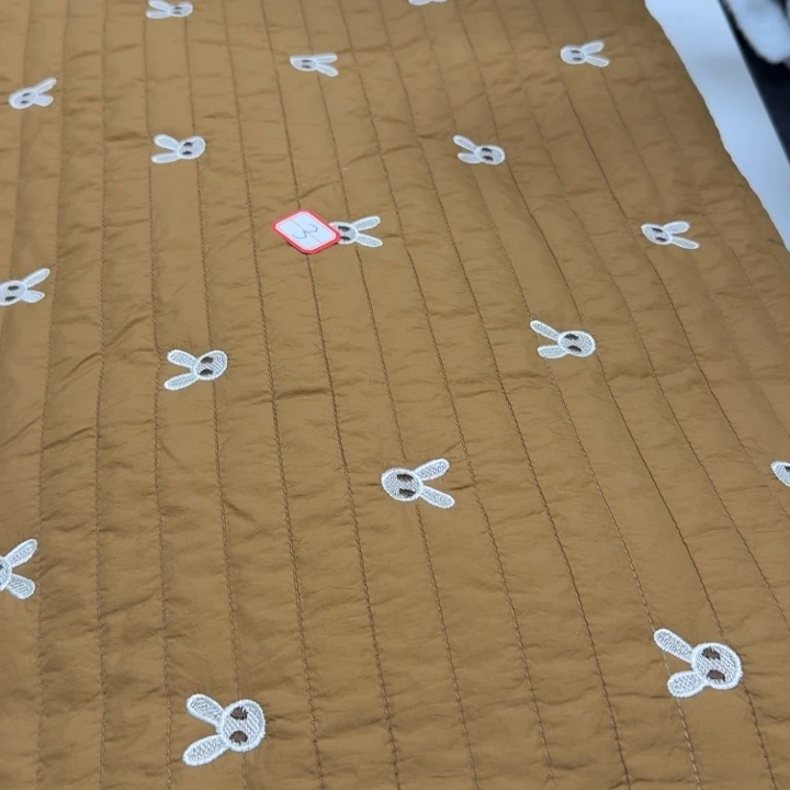 无纺布3米夹棉面料