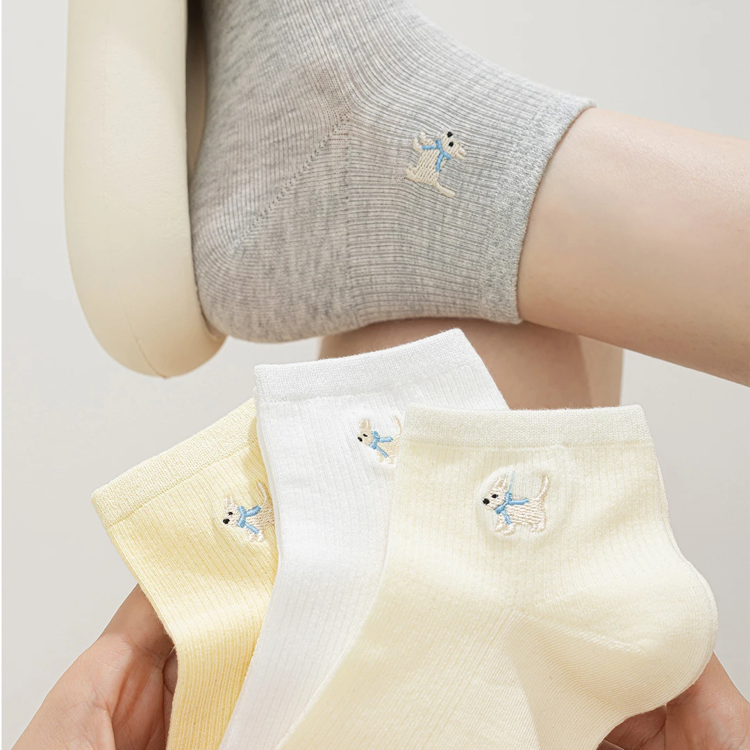 奶狗刺绣袜子女卡通可爱低帮运动袜ins百搭女士浅口短筒外穿棉袜