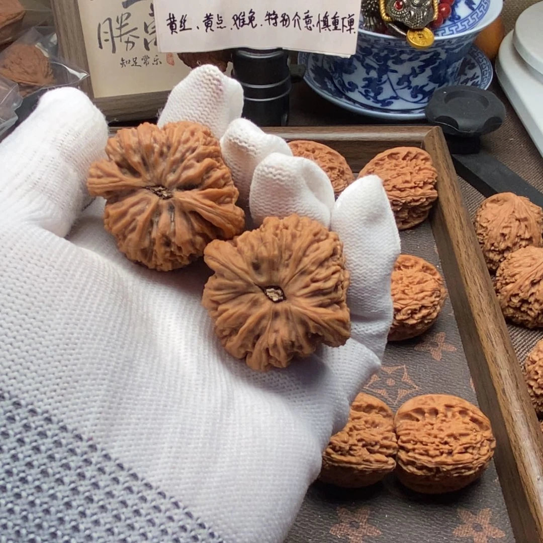 把件文玩核桃峻*?南疆38