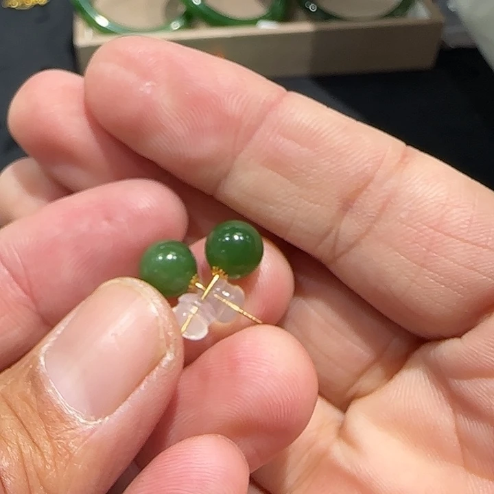 和田玉（碧玉）18K金镶嵌颈饰