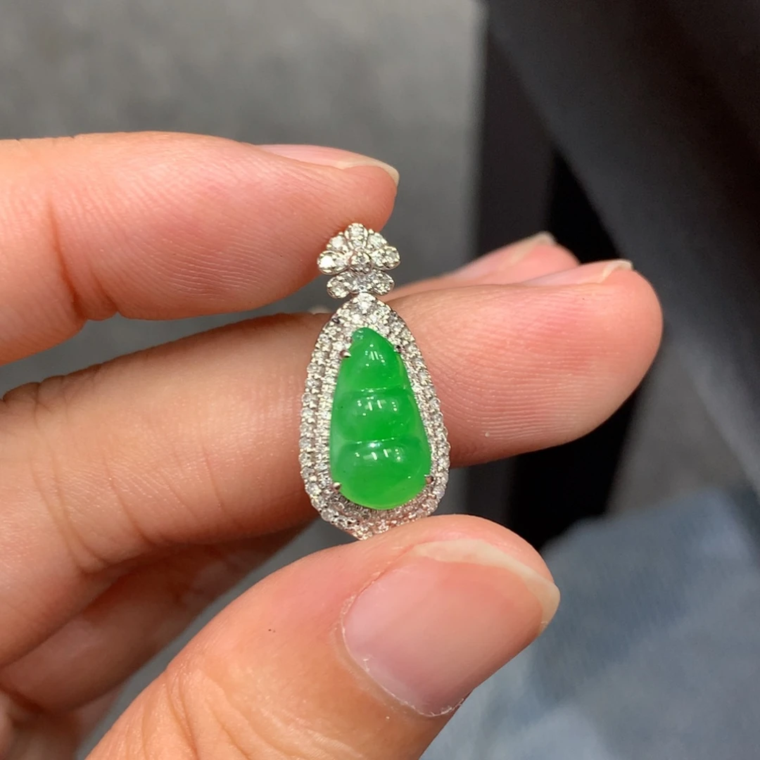 翡翠18K金镶嵌吊坠(不含链)吊坠