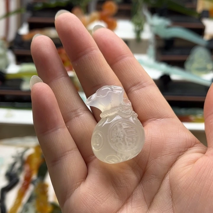 蛇纹石玉未镶嵌岫玉发簪