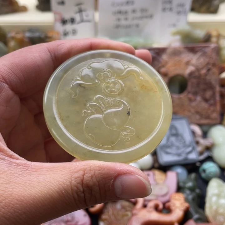 蛇纹石玉颈饰未镶嵌92