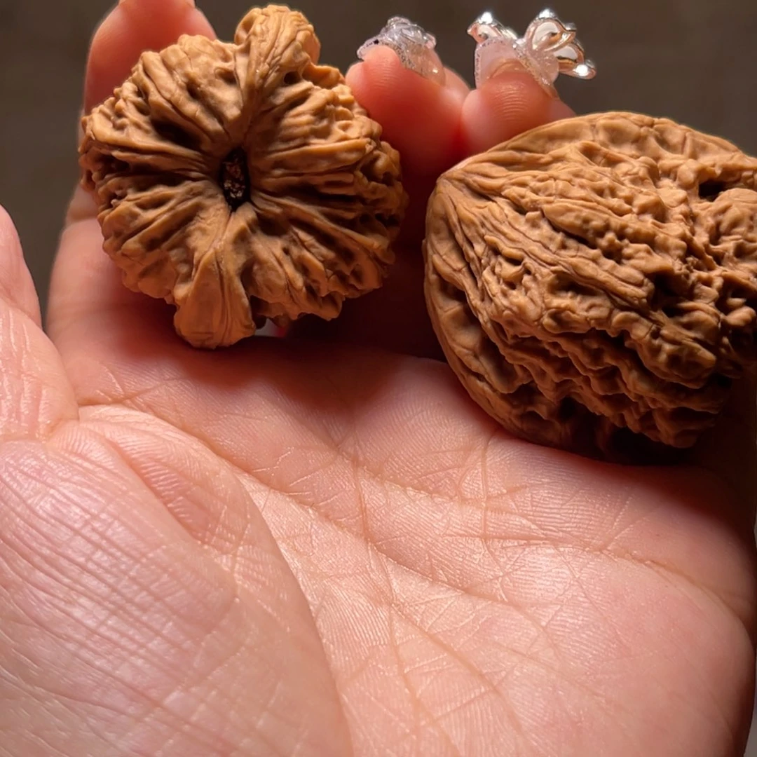 文玩核桃把件晴****生南疆