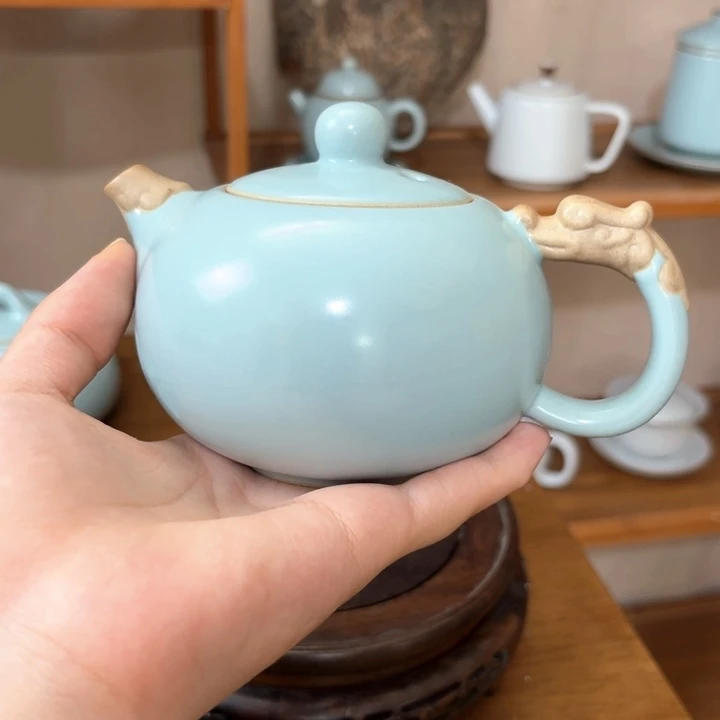 茶具主人和小仙女在