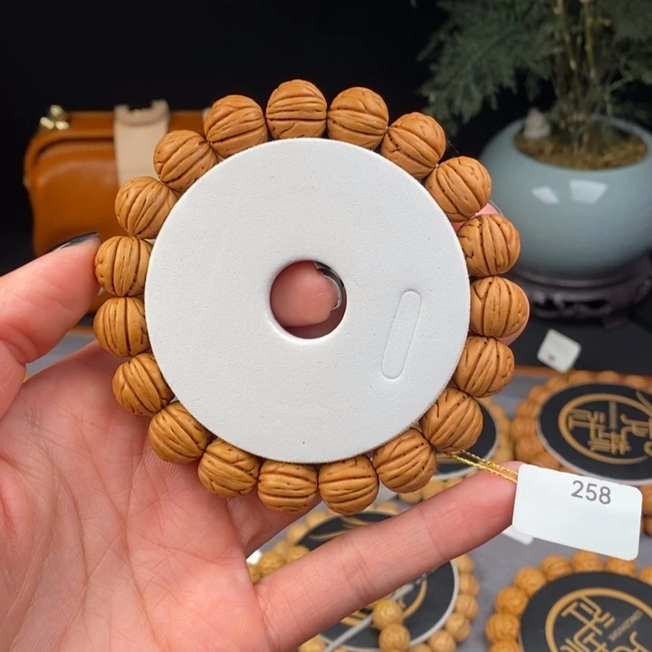 手串桃核古蝉14 （尺寸误差0.5之间）