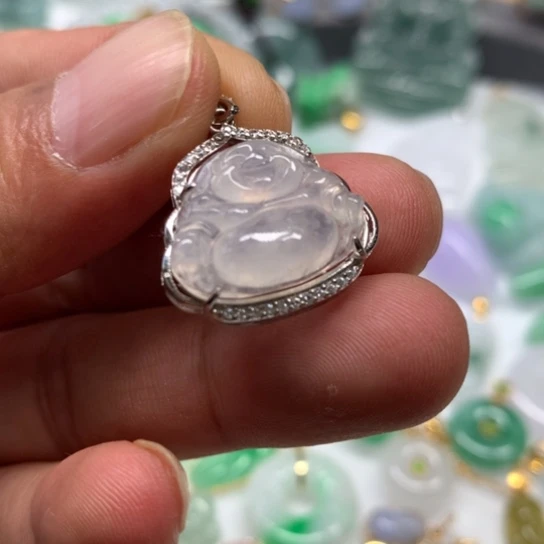 翡翠颈饰未镶嵌翡翠