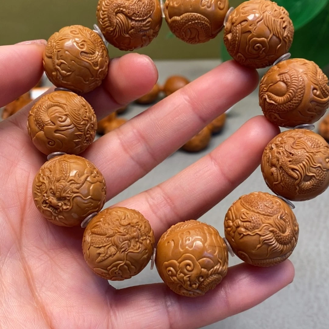 橄榄核吊坠龙手串