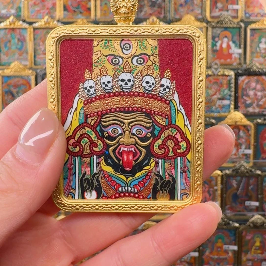 吊坠与****子35899854346788