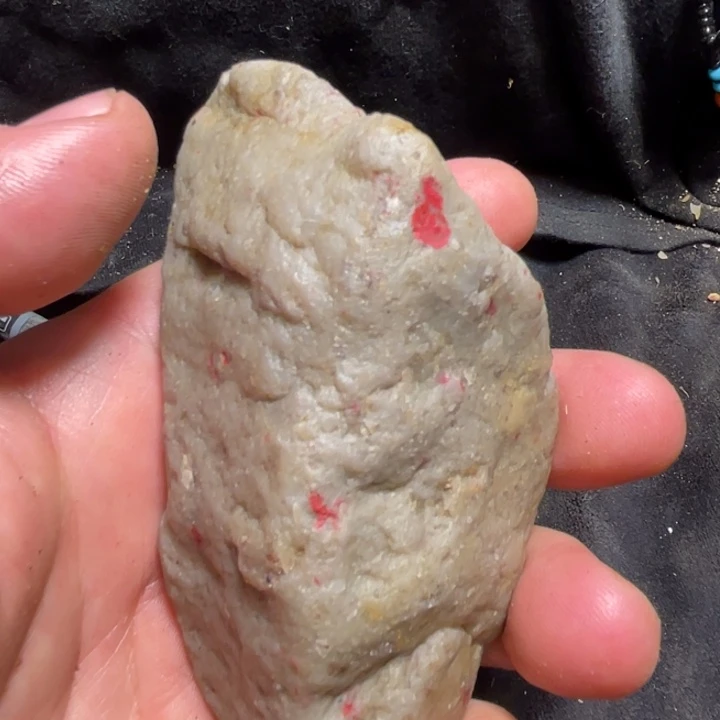 印石昌化石215克鸡血原石一个