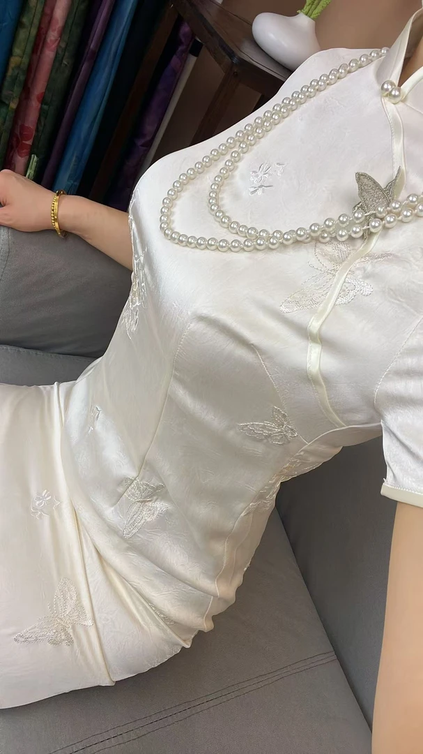 2025年国风清白修身旗袍