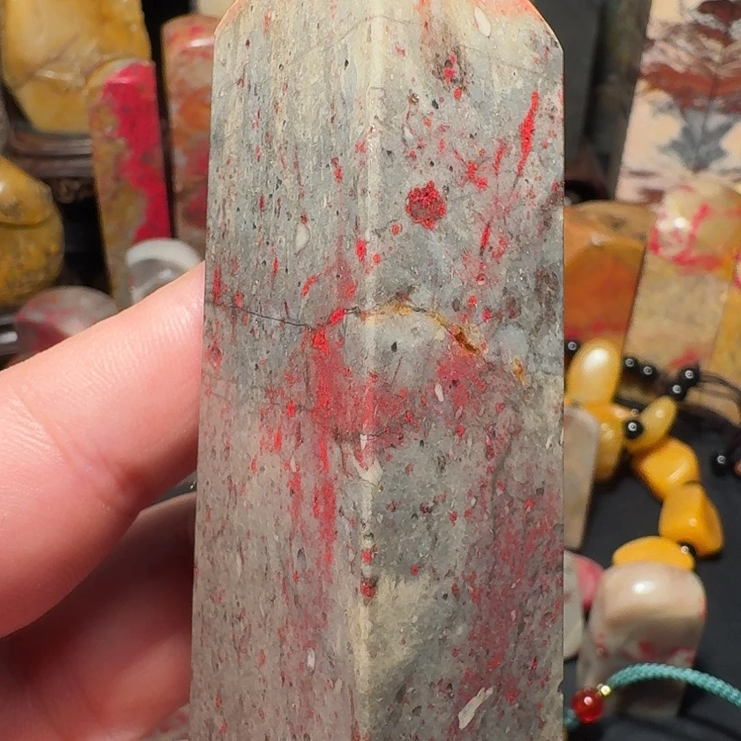 昌化鸡血石昌化鸡血石