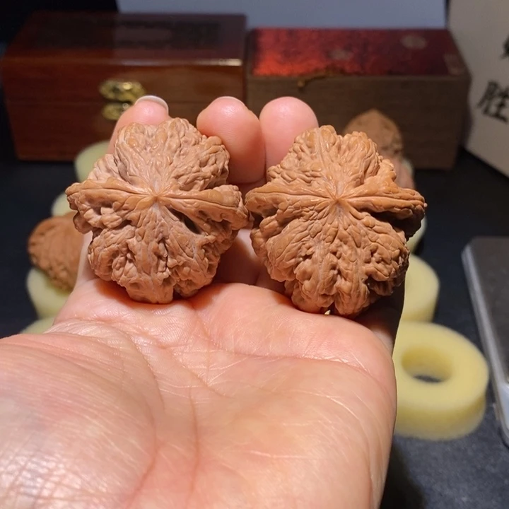 文玩核桃吊坠大粗筋43修尖