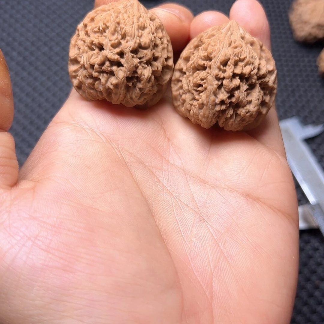 文玩核桃吊坠满天星