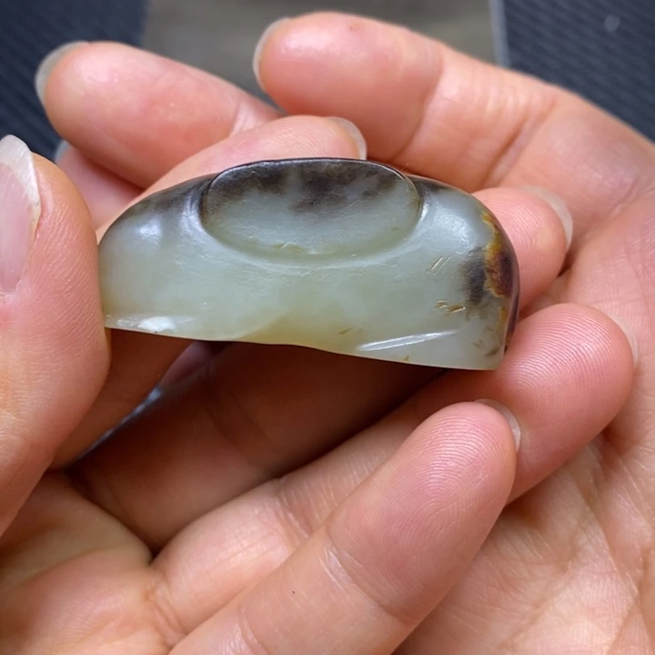 和田玉未镶嵌颈饰吃*去