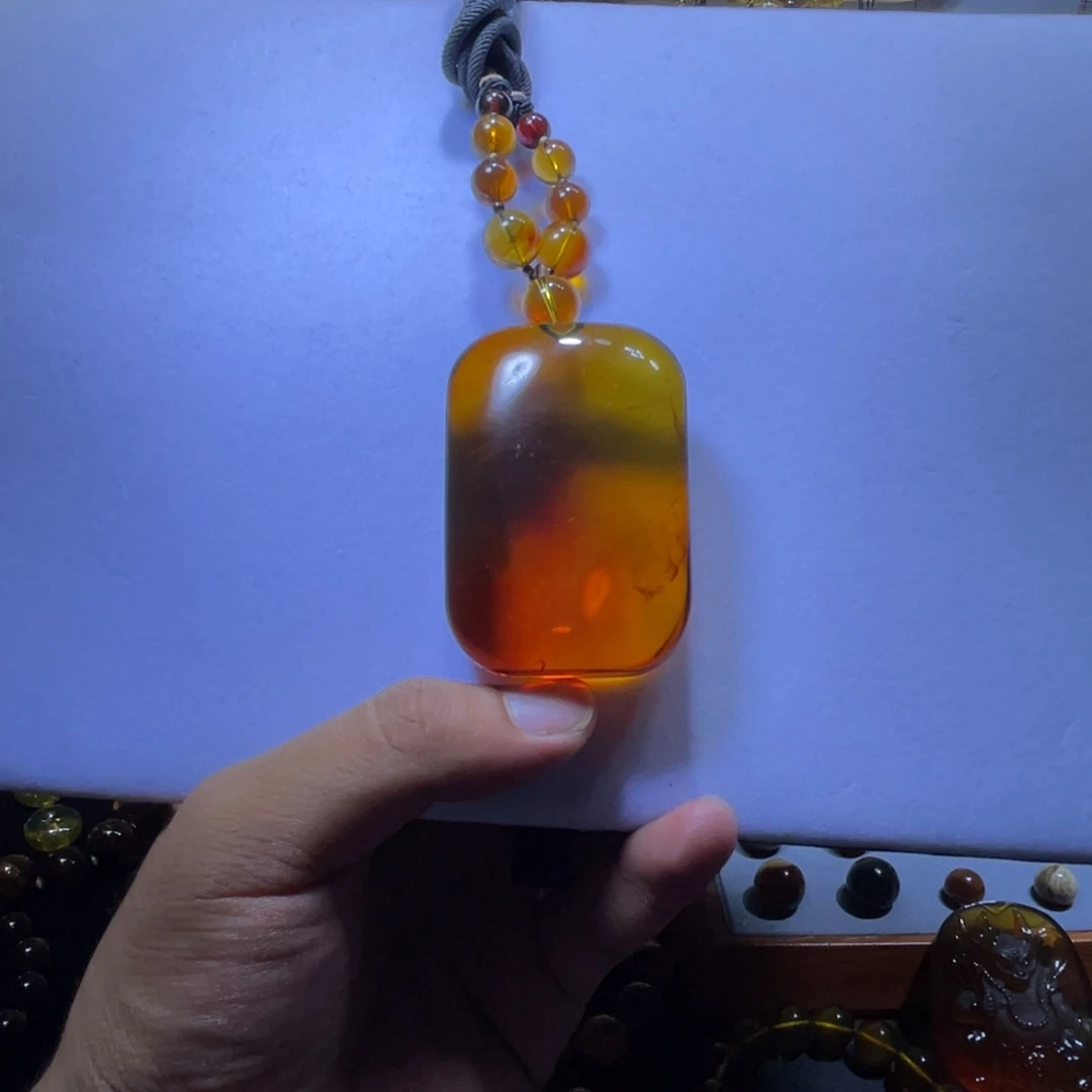 未镶嵌吊坠(赠链)琥珀缅甸琥珀棕血面包牌吊坠