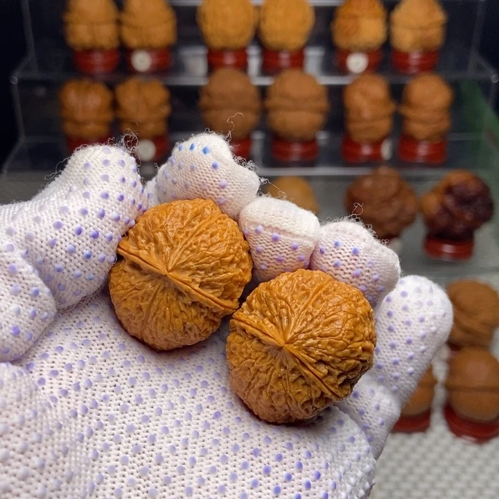 把件文玩核桃密石三棱18