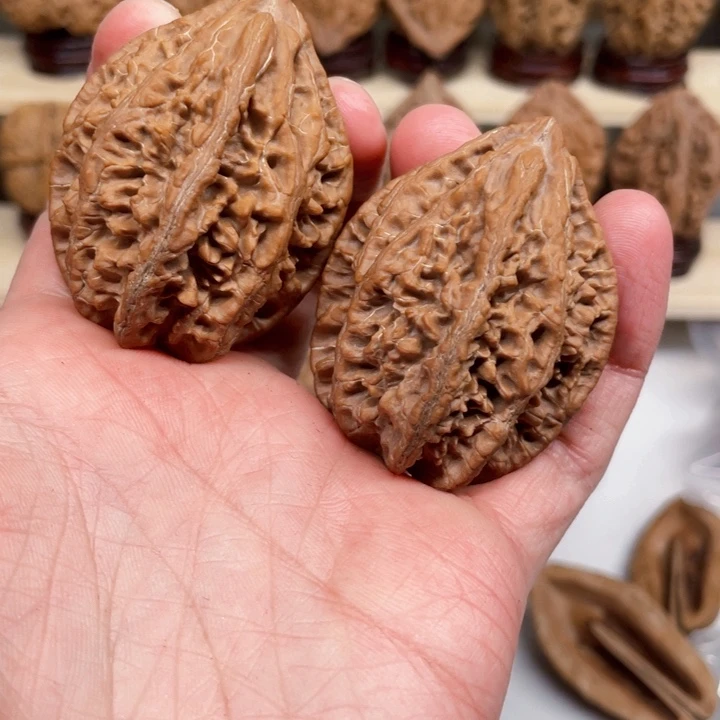 文玩核桃把件h****9蚂蚁