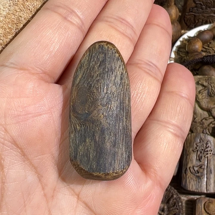 沉香沉香碎屑绿棋楠沉香牌5.9克