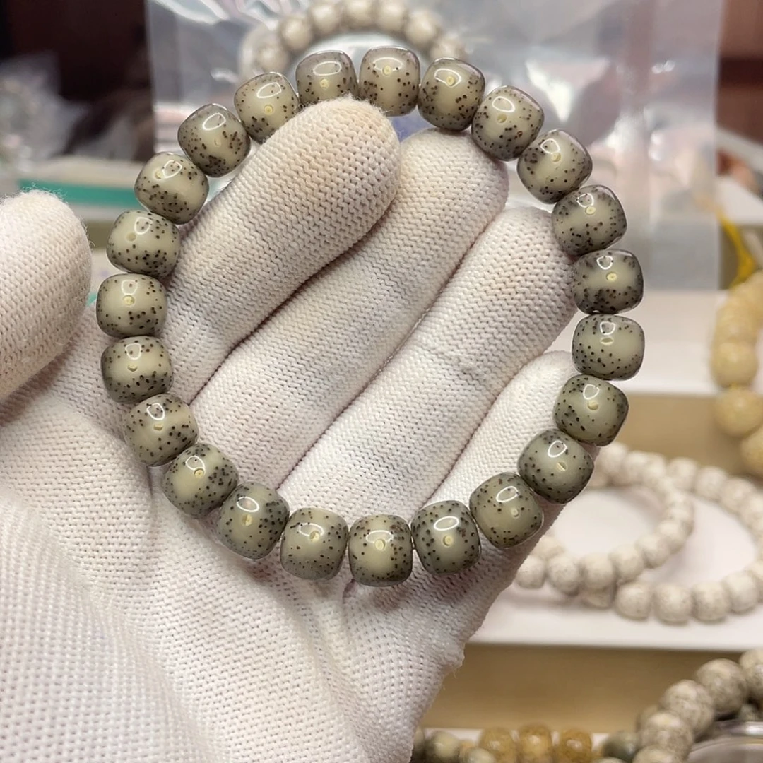 霜***念星月菩提吊坠10/9石玉单圈