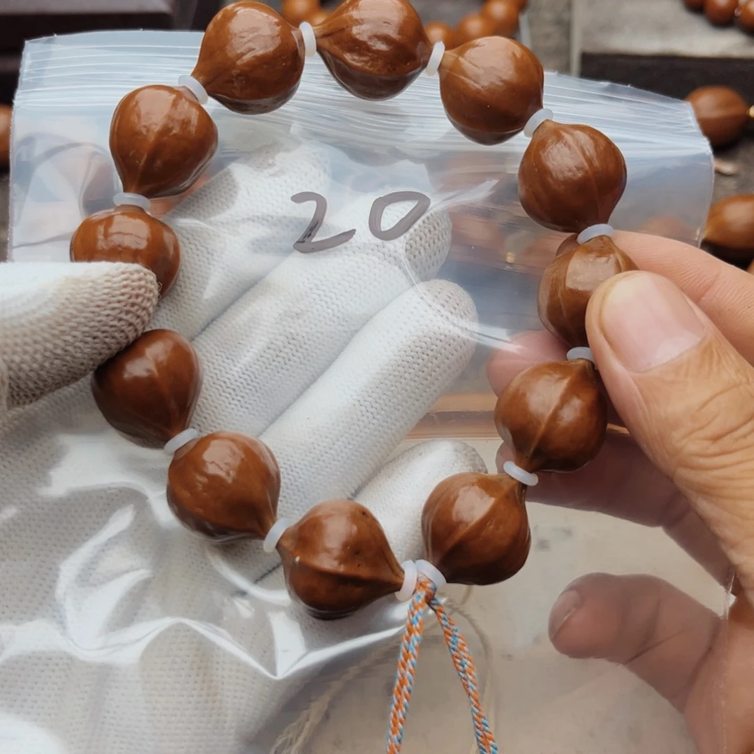 橄榄核手串/手链牟*20号，1.8鸡蛋核