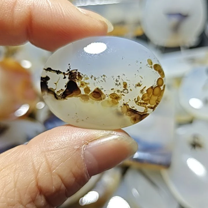 玛瑙/玉髓未镶嵌珠宝奇石