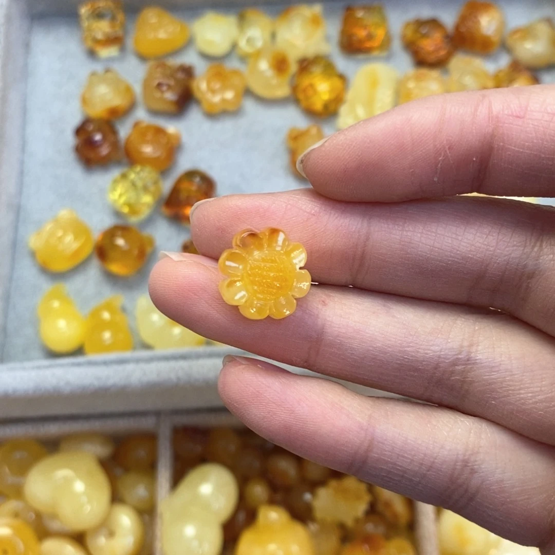 蜜蜡颈饰未镶嵌向日葵