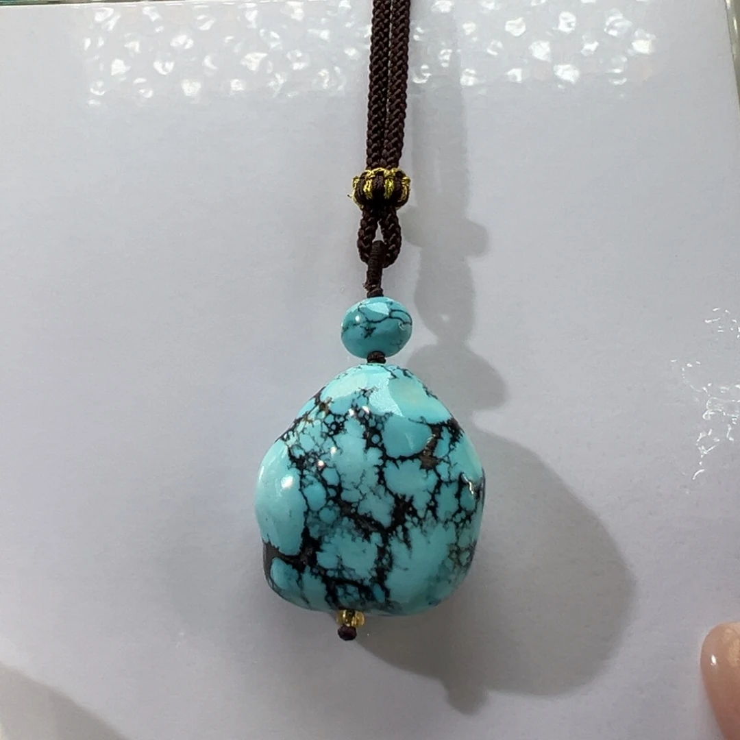 绿松石未镶嵌挂件