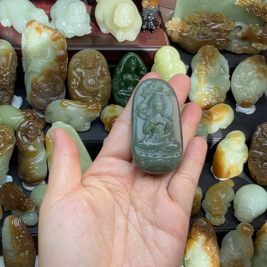 和田玉未镶嵌颈饰