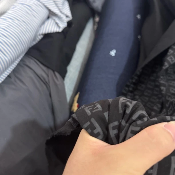 03 纯棉品牌F牛仔面料 芬什么迪品牌 3米价