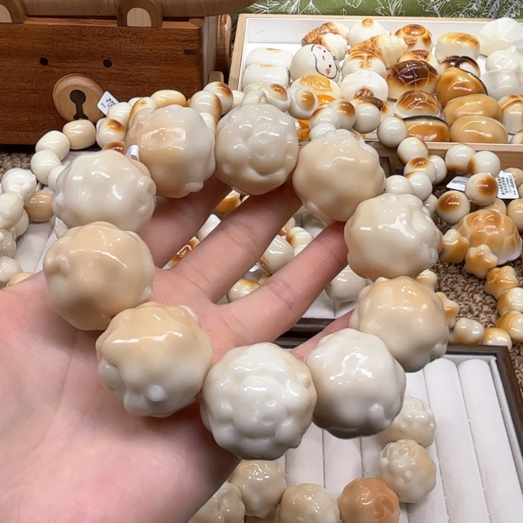 无***猴菩提根/象牙果手串10.7.24象牙果溏心绵羊瑕卡27