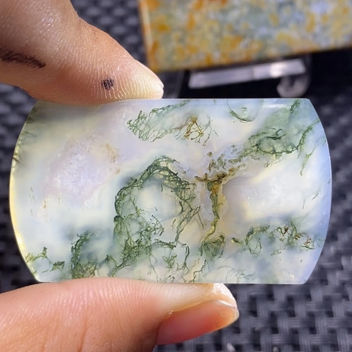 玛瑙/玉髓颈饰未镶嵌月****