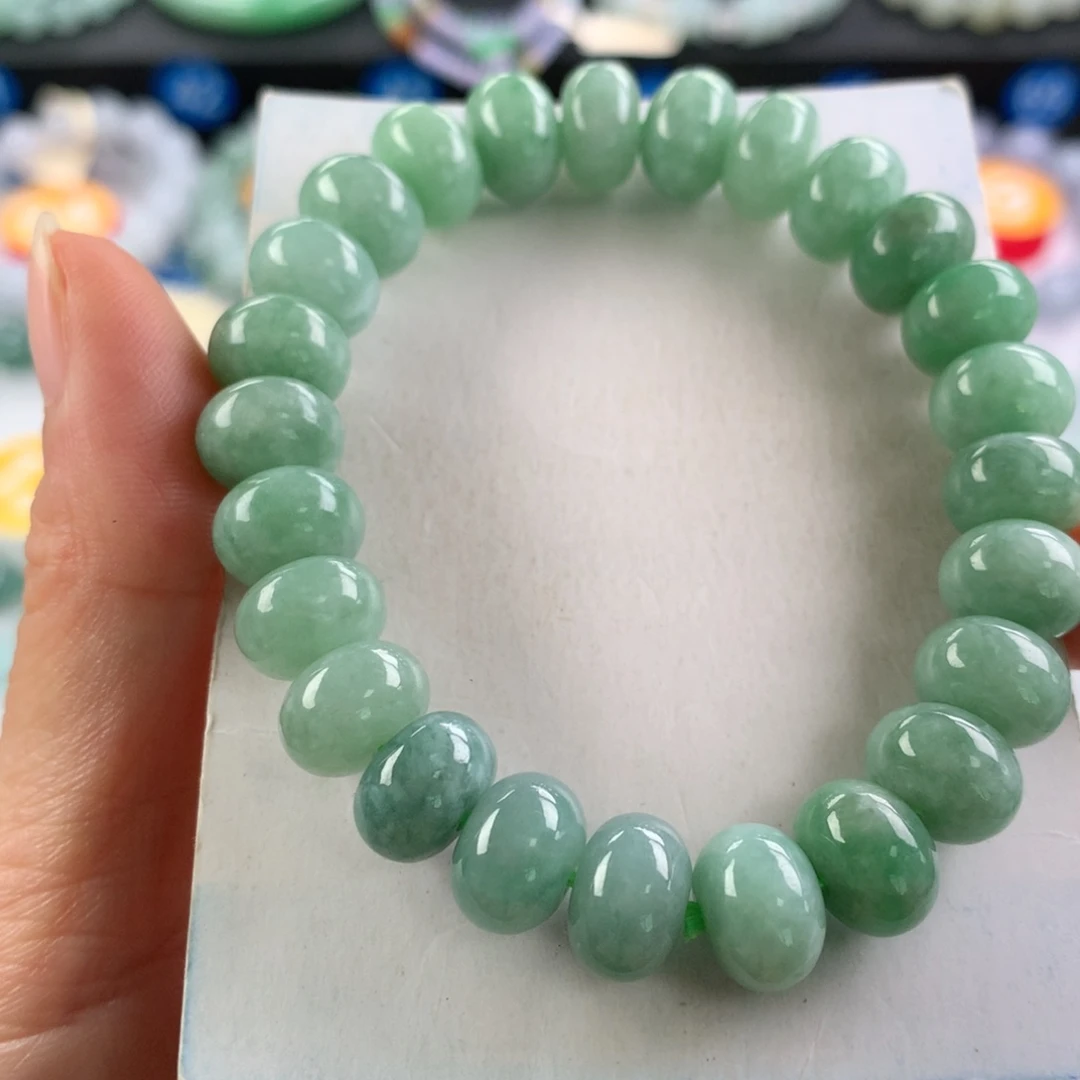 翡翠未镶嵌手链卡10.7