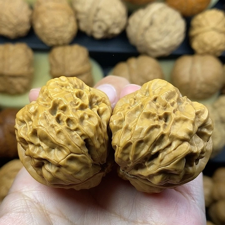 吊坠文玩核桃顶尊金蟾半壁40