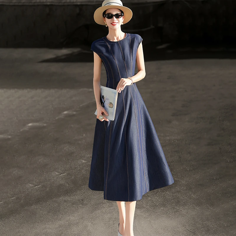 MEXCOCO/兰瑟儿夏季新款优雅轻职风无袖收腰牛仔连衣裙105XL9432