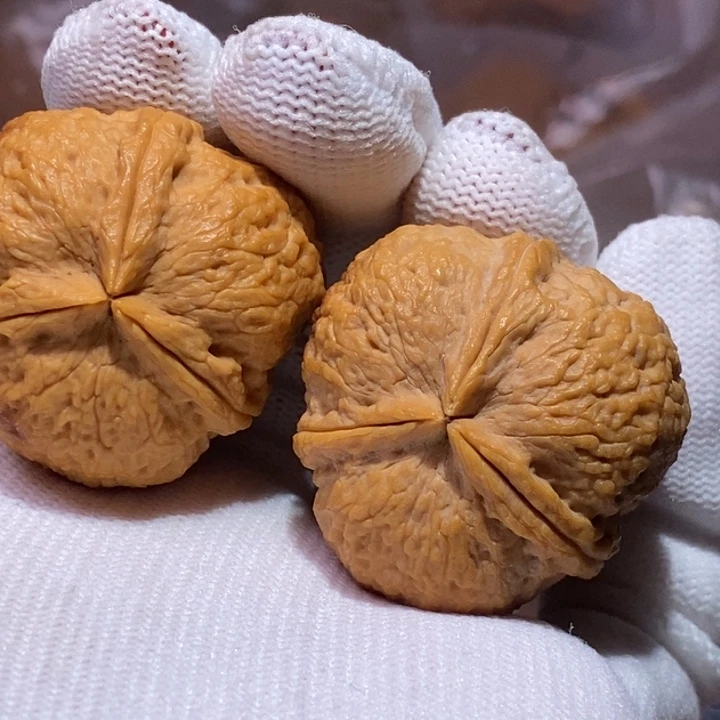 文玩核桃把件饭团三棱33尺